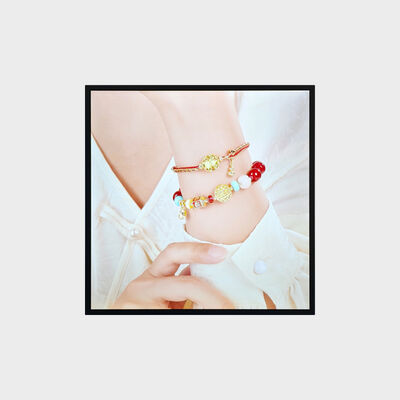 จอแสดงผล TFT ความสว่างสูงชนิดสี่เหลี่ยมจัตุรัสขนาด 29.4 นิ้ว รองรับการปรับแต่ง Android 2+32G